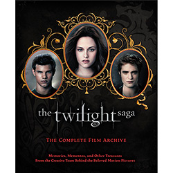 Livro - The Twilight Saga: The Complete Film Archive - Memories, Mementos, And Other Treasures From The Creative Team Behind The Beloved Motion Pictures é bom? Vale a pena?