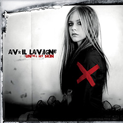 CD Avril Lavigne - Under My Skin é bom? Vale a pena?