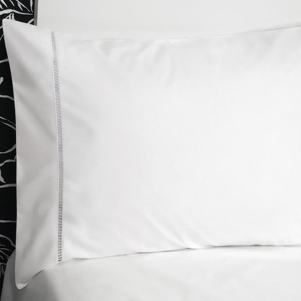 Fronha para Body Pillow Ponto Palito 50x150cm Percal 233 Fios - Branca - Plumasul é bom? Vale a pena?