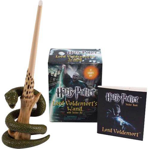 Livro - Harry Potter Lord Voldemort's Wand With Sticker Kit / Lord Voldemort's Sticker Book é bom? Vale a pena?