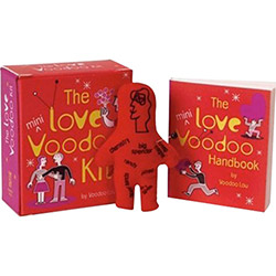 Livro - The Mini Love Voodoo Kit é bom? Vale a pena?