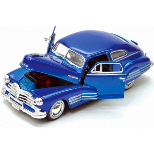 Miniatura Carro de Coleção Chevrolet 1948 Aerosedan Fleetline Escala 1/24 Motormax Azul é bom? Vale a pena?