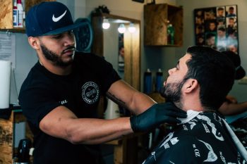 Máquina de cortar cabelo profissional com fio: vale a pena?